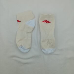 Soquetes Toalla Adidas Beige Logo Rojo Talon Blanco