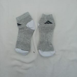 Soquetes Toalla Adidas Gris Logo Negro Talon Blanco